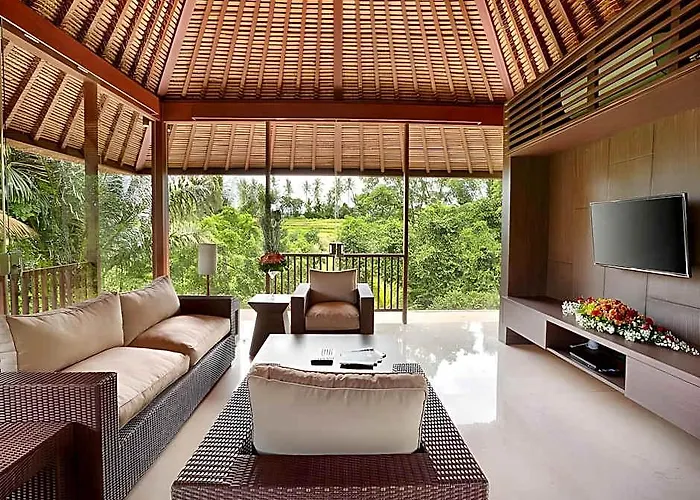 Khayangan Kemenuh By Premier Hospitality ホテル バリ島